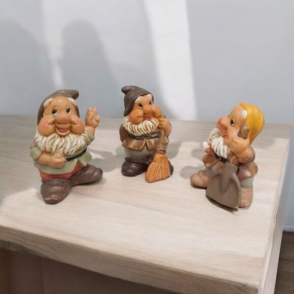 Set of 3 Vintage Snow White and the Seven Dwarfs Ceramic Gnomes. 6" Tall - Picture 3 of 6
